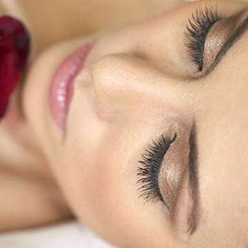 Natural False Eyelashes - Lightweight & Reusable DYAFIN