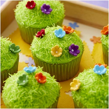 Wilton Mini Daisy Icing Decorations for Baking Fun