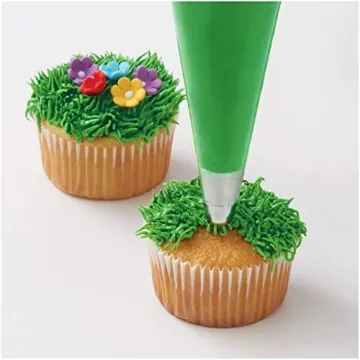 Wilton Mini Daisy Icing Decorations for Baking Fun