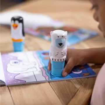 Melissa & Doug Sticker WOW! Fun Winter Activity Pack