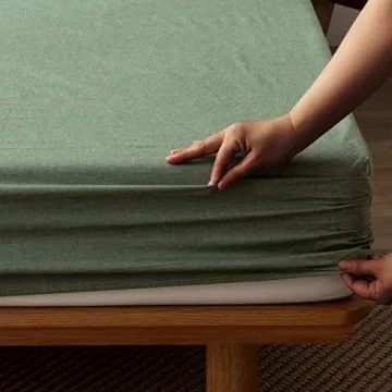 TIPTOE BEAR King Size Fitted Sheet - 100% Washed Cotton