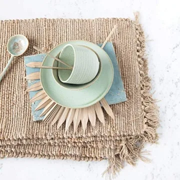 Stylish Natural Placemat with Tassels for Any Occasion