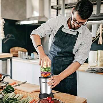 La Reveuse Personal Size Blender 250 Watts Power for Shakes Smoothies Seasonings Sauces with 2 Pieces 16 oz Mug -Silver