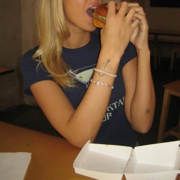 Women Y2k Short Sleeve Baby Tee - Cute Graphic Crop Top