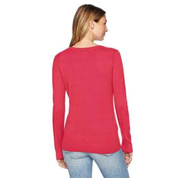 Amazon Essentials Women's Classic Lightweight V-Neck Sweater
