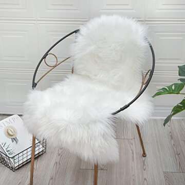 HLZHOU Soft Faux Fur Rug White Sheepskin Chair Cover Seat Pad Shaggy Area Rugs for Bedroom Sofa Living Room Floor(2 x 3 Feet （60 x 90 cm） White)