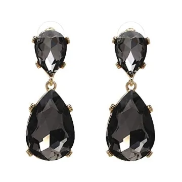 Exquisite Crystal Dangle Earrings for Elegant Occasions