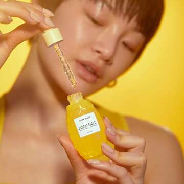 Glow Recipe Pineapple-C Bright Serum - Vitamin C Facial Serum with Hyaluronic Acid + Vitamin E to Even Skin Tone + Hydrate - Good for Blemish-Prone + Sensitive Skin, Vegan (30ml / 1oz)