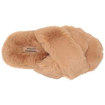 Amazon Essentials Women's Fluffy Slipper, Cream, 8