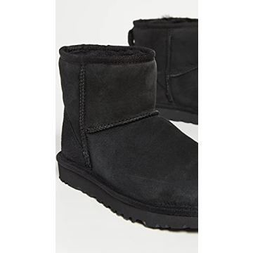 UGG Women's Classic Mini II Boot - Stylish Comfort for All