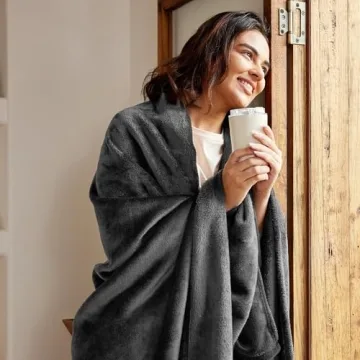 Exclusivo Mezcla Extra Large Fleece Throw Blanket for Couch, Sofa, 300GSM Super Soft and Warm Blankets, Grey Throw All Season Use, Cozy, Plush, Lightweight, 50x70 Inches