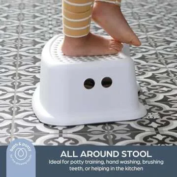 Dreambaby Step Stool - Non-Slip Base for Kids' Independence in Potty Training and More
