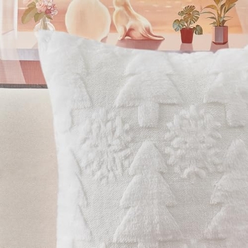 Christmas Pillow Covers Set - 18"x18" Plush Decor