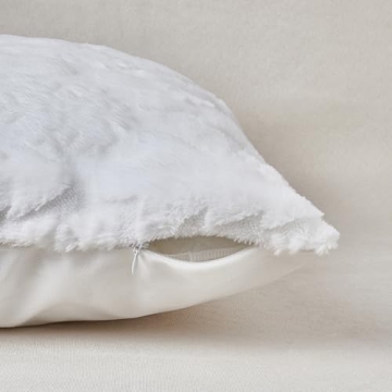 Christmas Pillow Covers Set - 18"x18" Plush Decor