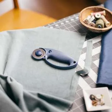 Fiskars 45mm Loop Rotary Cutter for Fabric Cutting