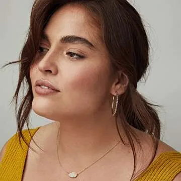 Kendra Scott Elisa Pendant Necklace for Women in Gold