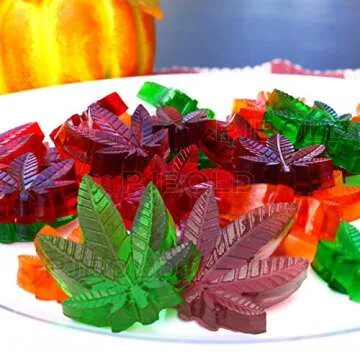 PJ BOLD Marijuana Pot Leaf Silicone Candy Mold Trays for Creative Delights
