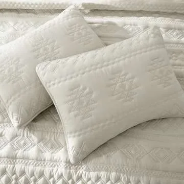 WDCOZY Beige Boho Queen Size Quilt Bedding Set with 2 Pillow Shams, Farmhouse Lightweight Soft Bedspread Coverlet for All Season, 3 Pieces, 90x90 inches