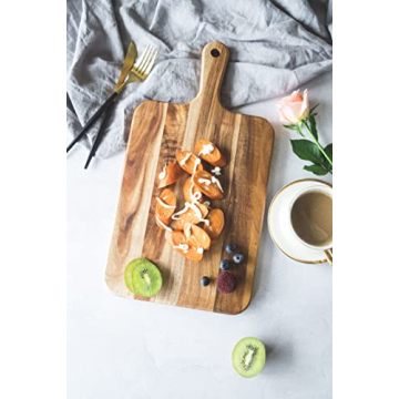 Premium Acacia Wood Cutting Board for Chefs and Hosts