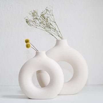 Elegant White Ceramic Circle Vase for Home Decor