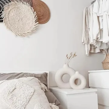 Elegant White Ceramic Circle Vase for Home Decor