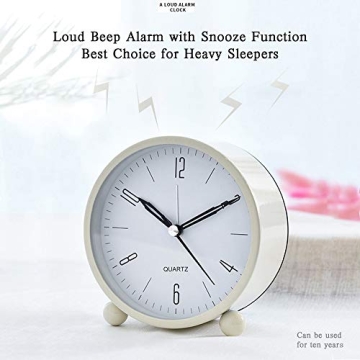 OUTWIT 4 Inch Silent Analog Alarm Clock for Home