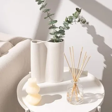 Luxe Infinity White Vase for Modern Flower Displays