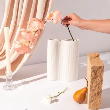 Luxe Infinity White Vase for Modern Flower Displays