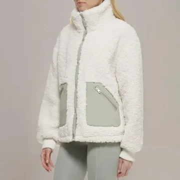 Levi's Women's Sherpa Teddy Jacket for Style and Comfort