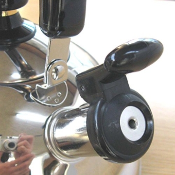 Quickone Takei Whistle Kettle Made in Japan 2.5L
