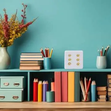 BRABUD Jumbo Dice Decor - White & Gold Resin Statue