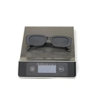 IKANOO Retro Rectangle Sunglasses for Fashion Forward Users