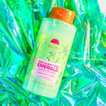 Tree Hut Enchanting Emerald Body Wash for Hydrated Skin