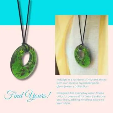 BESHEEK Handmade Murano Inspired Blown Abstract Glass Lampwork Art Pendant Necklace for Women Handcrafted Artisan Hypoallergenic Italian Style Jewelry (Oval Green Foil and Glass)
