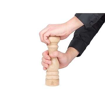 Peugeot - Paris u'Select Manual Pepper Mill - Adjustable Grinder - Beechwood, Natural