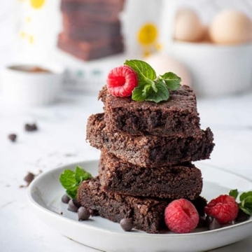 Otto's Naturals Classic Brownie Mix - Organic, Gluten-Free, Nut Free, Non-GMO Verified, Made with Organic Cassava Flour - 11.1 Ounce Bag (Grain Free Classic Brownie Single)