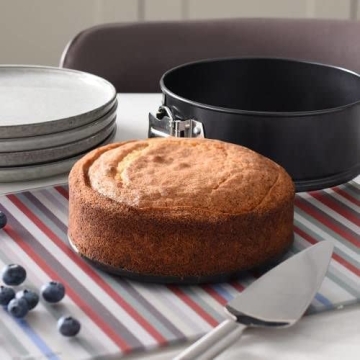 Tebery Non-stick Springform Cake Pan Set for Baking Delight