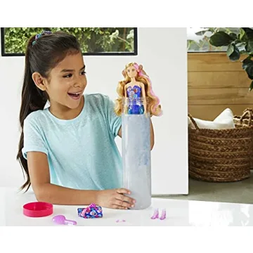 Barbie Color Reveal Doll & Accessories - 7 Surprises!