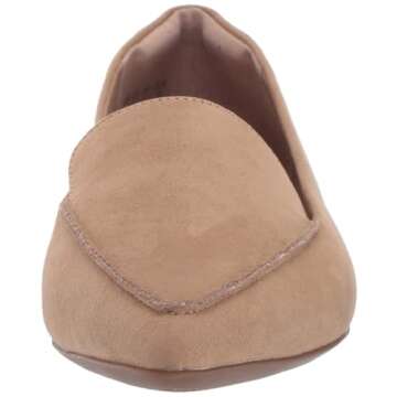 Amazon Essentials Women's Loafer Flat, Light Tan Microsuede, 5