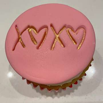 XOXO Valentines Day Cookie Stamp Fondant Embosser 6cm (2.36 inches) Made in the UK for Baking, Cooking, Fondant, Icing, Cupcake, Cookie, Cake, Biscuits, Decoration