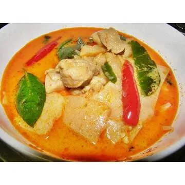 Mae Ploy Red Curry Paste, Green Curry Paste and Panang Curry Paste Set. Great Cooking Gift.