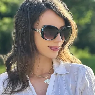 Trendy Oversized Polarized Sunglasses for Women