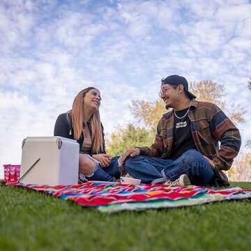 Permasteel 14-Qt Small Retro Vintage Cooler Ice Chest, Hard Metal Portable Beverage Cooler, Personal Cooler for Camping, Beach, and Picnic, Classic Style Ice Chest, White