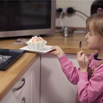 Wave White Cupcake Liners - Gifbera Standard Cupcake Wrappers, Super Greaseproof Brioche Mold Baking Cups Odorless Muffin Liners, 50 Count