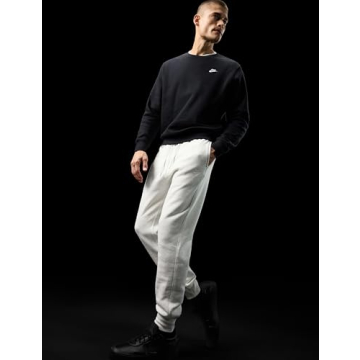 Nike Men's Club Joggers - Relaxed Fit with Functional Pockets