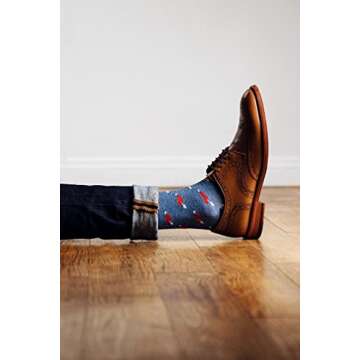 "Head Over Heels" Valentine's Day Cupids Arrow Heart Hipster Novelty Crew Carded Cotton Men's Socks (1 Pair)