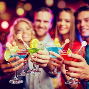 Sparkle and Bash 150 Pack Gold Glitter Swizzle Sticks for Cocktails, 7 Inches Long, Plastic Drink St...