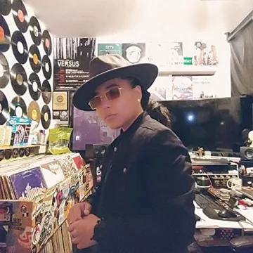 FEISEDY Retro Aviator Sunglasses UV400 Protection Trendy