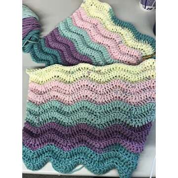 Caron Big Cakes Self Striping Yarn 603 yd/551 m 10.5oz/300 g (Boysenberry) (Boysenberry)