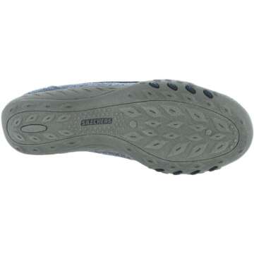 Skechers Women's Breathe-Easy-Good Influence Sneaker, NVY, 9 M US